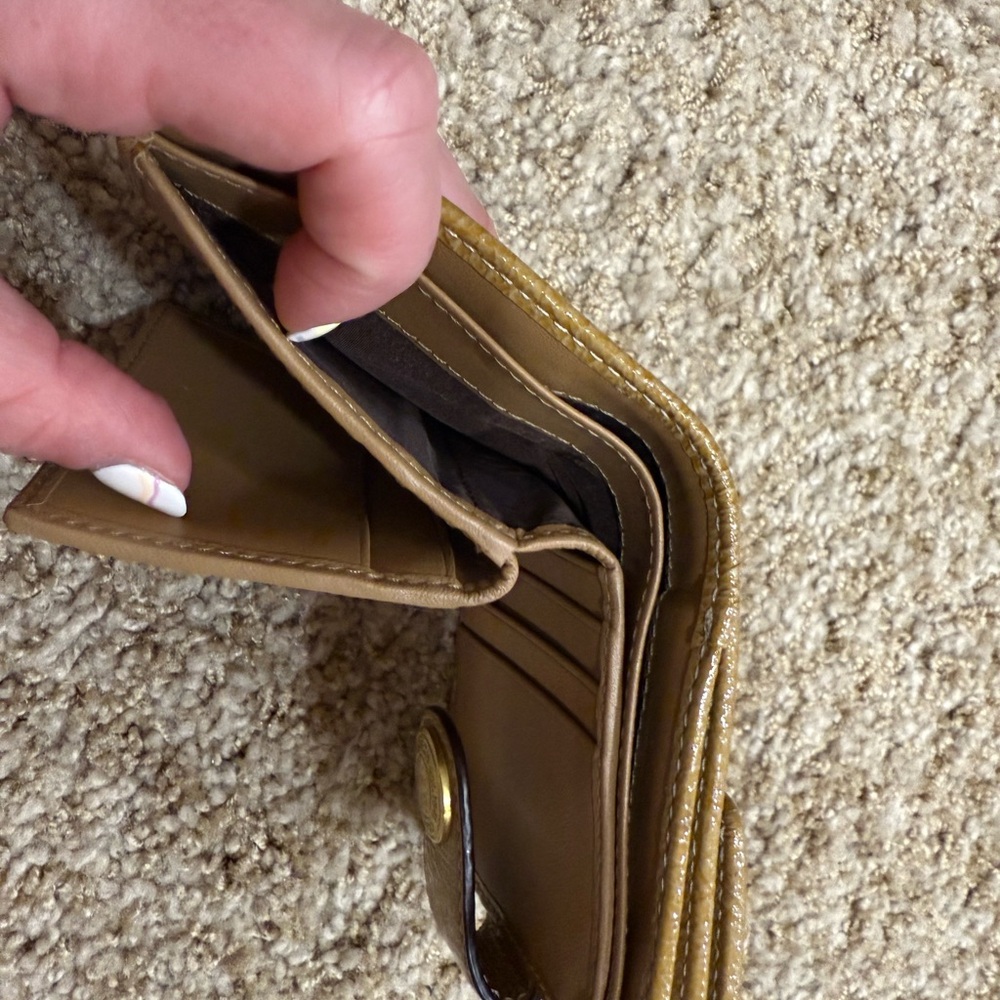 Brown and Tan Patterned Wallet - Picture 5 of 8